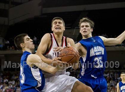 Thumbnail 2 in Clark vs. Mason County (Tenth Region Championship) photogallery.