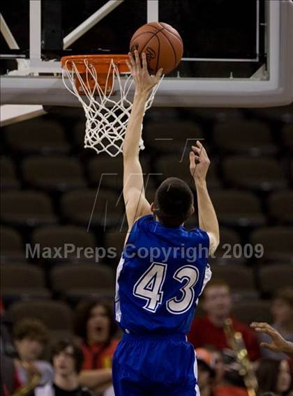 Thumbnail 3 in Clark vs. Mason County (Tenth Region Championship) photogallery.