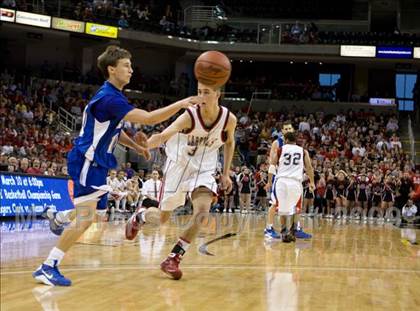 Thumbnail 2 in Clark vs. Mason County (Tenth Region Championship) photogallery.