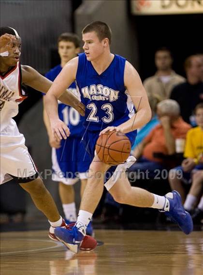 Thumbnail 2 in Clark vs. Mason County (Tenth Region Championship) photogallery.
