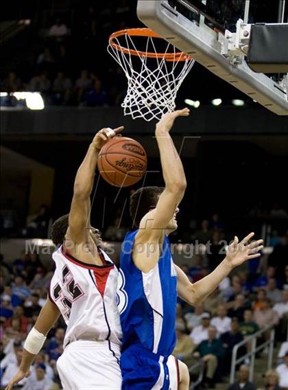 Thumbnail 2 in Clark vs. Mason County (Tenth Region Championship) photogallery.
