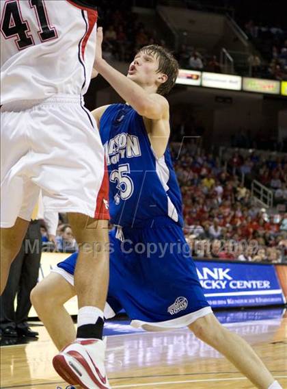 Thumbnail 2 in Clark vs. Mason County (Tenth Region Championship) photogallery.