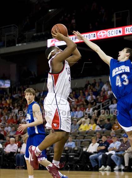 Thumbnail 2 in Clark vs. Mason County (Tenth Region Championship) photogallery.