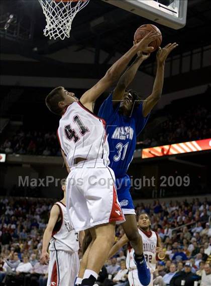 Thumbnail 1 in Clark vs. Mason County (Tenth Region Championship) photogallery.