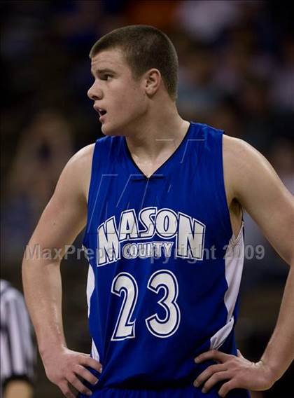 Thumbnail 3 in Clark vs. Mason County (Tenth Region Championship) photogallery.