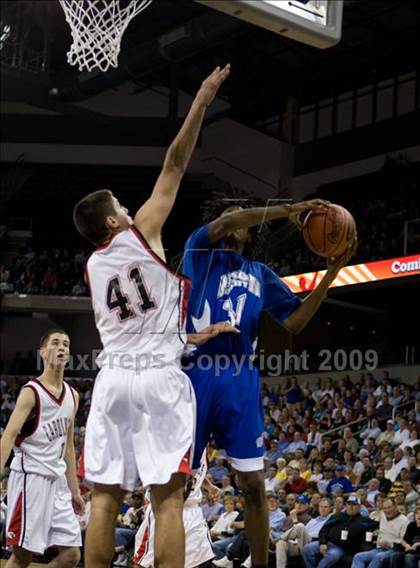 Thumbnail 2 in Clark vs. Mason County (Tenth Region Championship) photogallery.