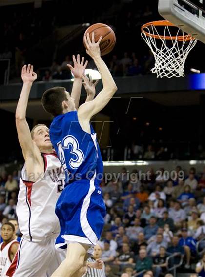 Thumbnail 3 in Clark vs. Mason County (Tenth Region Championship) photogallery.