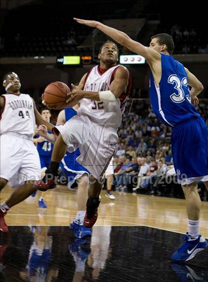 Thumbnail 3 in Clark vs. Mason County (Tenth Region Championship) photogallery.
