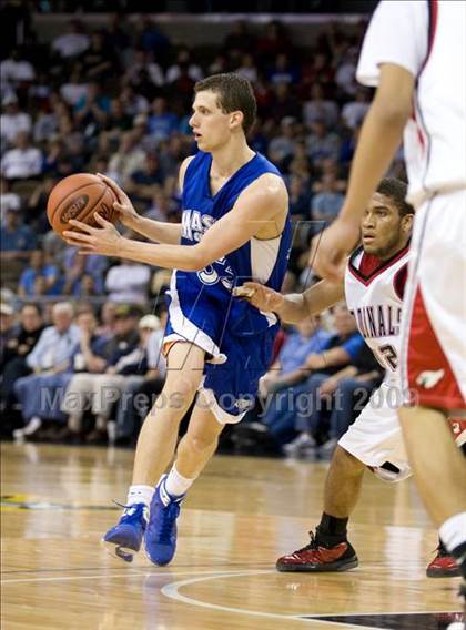 Thumbnail 2 in Clark vs. Mason County (Tenth Region Championship) photogallery.