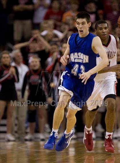 Thumbnail 1 in Clark vs. Mason County (Tenth Region Championship) photogallery.