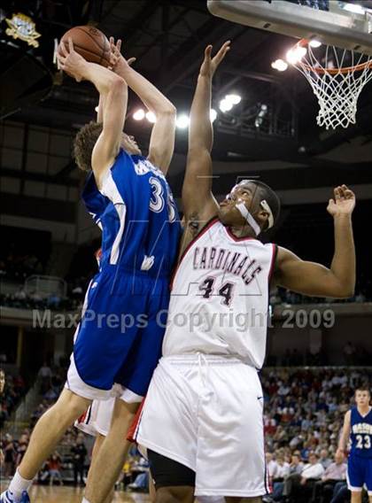 Thumbnail 3 in Clark vs. Mason County (Tenth Region Championship) photogallery.