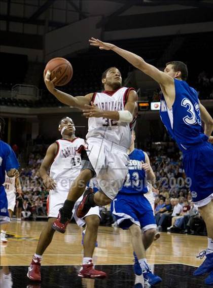 Thumbnail 1 in Clark vs. Mason County (Tenth Region Championship) photogallery.