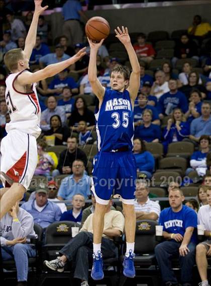 Thumbnail 1 in Clark vs. Mason County (Tenth Region Championship) photogallery.