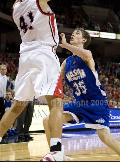Thumbnail 1 in Clark vs. Mason County (Tenth Region Championship) photogallery.