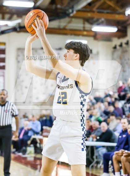 Thumbnail 2 in Our Lady of Lourdes vs. Binghamton (NYSPHSAA Class AA Regional Final) photogallery.