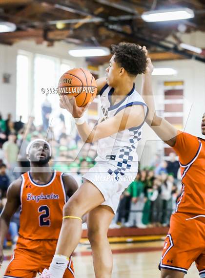 Thumbnail 2 in Our Lady of Lourdes vs. Binghamton (NYSPHSAA Class AA Regional Final) photogallery.
