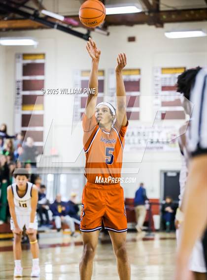 Thumbnail 2 in Our Lady of Lourdes vs. Binghamton (NYSPHSAA Class AA Regional Final) photogallery.