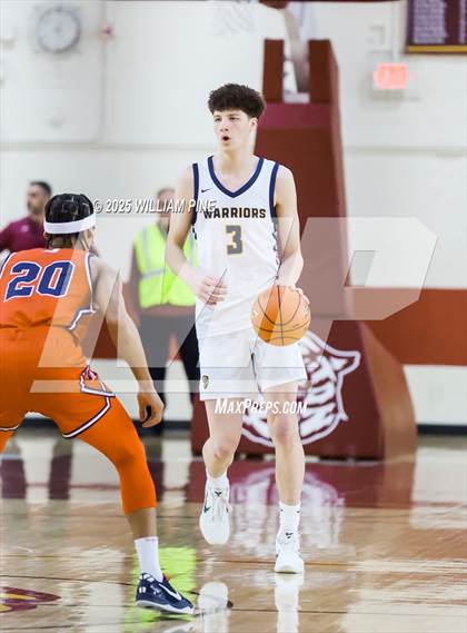 Thumbnail 2 in Our Lady of Lourdes vs. Binghamton (NYSPHSAA Class AA Regional Final) photogallery.