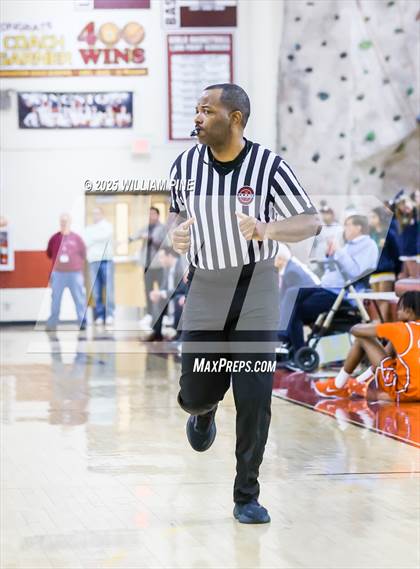 Thumbnail 3 in Our Lady of Lourdes vs. Binghamton (NYSPHSAA Class AA Regional Final) photogallery.