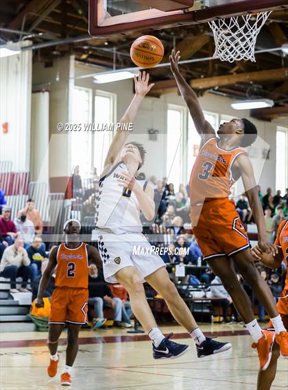 Thumbnail 2 in Our Lady of Lourdes vs. Binghamton (NYSPHSAA Class AA Regional Final) photogallery.
