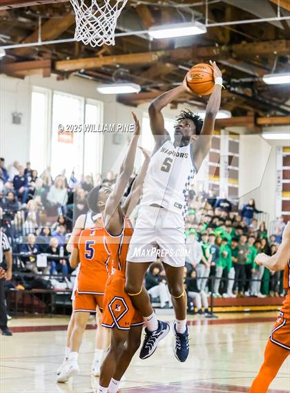 Thumbnail 1 in Our Lady of Lourdes vs. Binghamton (NYSPHSAA Class AA Regional Final) photogallery.
