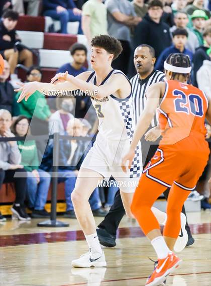 Thumbnail 2 in Our Lady of Lourdes vs. Binghamton (NYSPHSAA Class AA Regional Final) photogallery.