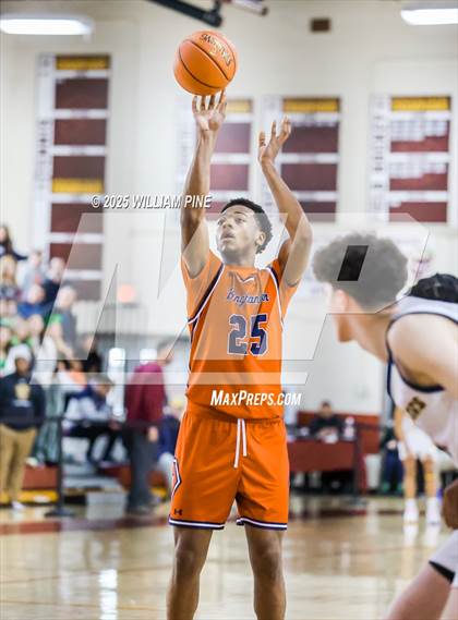 Thumbnail 3 in Our Lady of Lourdes vs. Binghamton (NYSPHSAA Class AA Regional Final) photogallery.