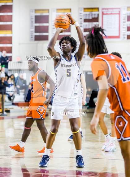 Thumbnail 2 in Our Lady of Lourdes vs. Binghamton (NYSPHSAA Class AA Regional Final) photogallery.