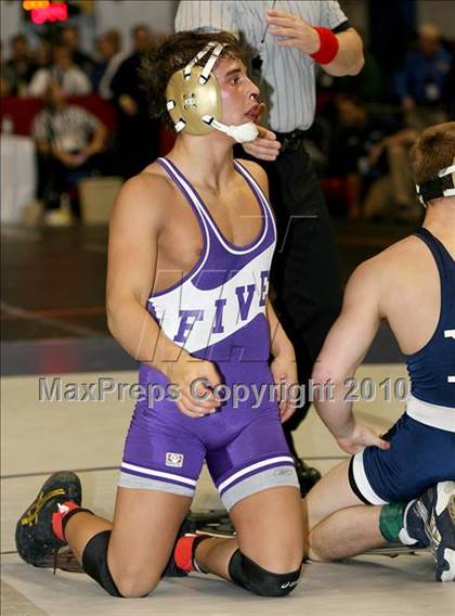 Thumbnail 2 in NYSPHSAA Championships (Division I Semifinals, 119-135) photogallery.