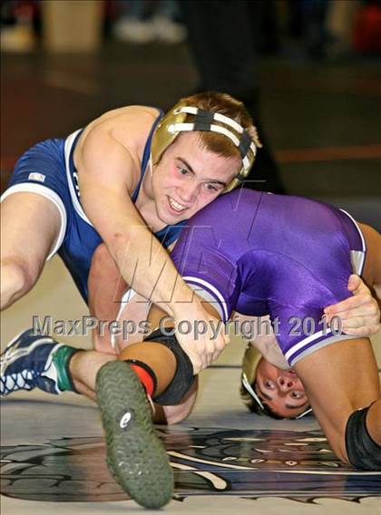 Thumbnail 3 in NYSPHSAA Championships (Division I Semifinals, 119-135) photogallery.