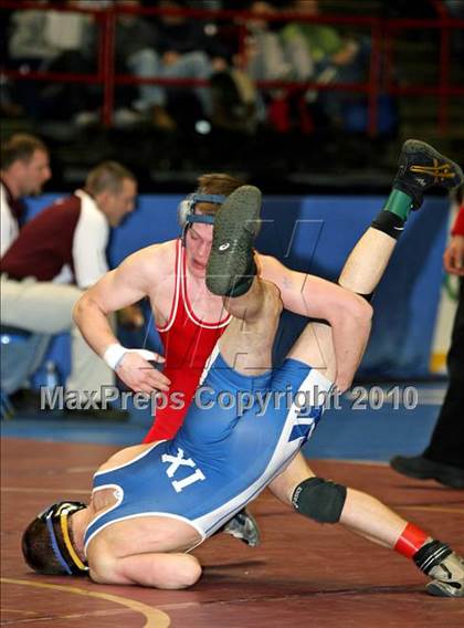 Thumbnail 3 in NYSPHSAA Championships (Division I Semifinals, 119-135) photogallery.