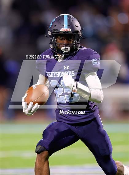 Thumbnail 3 in Lassiter @ Pope photogallery.