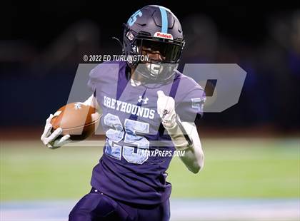 Thumbnail 1 in Lassiter @ Pope photogallery.