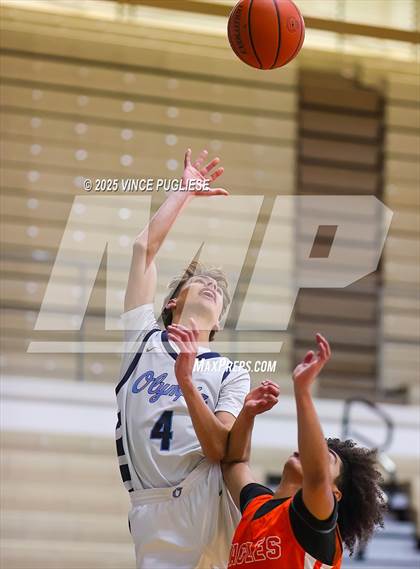 Thumbnail 3 in JV: Graham-Kapowsin @ Olympia photogallery.