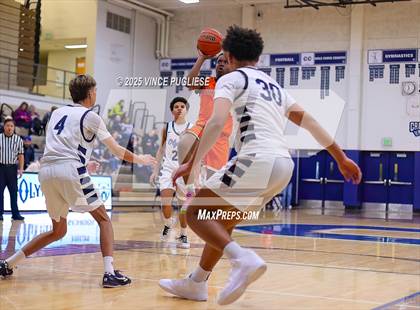 Thumbnail 3 in JV: Graham-Kapowsin @ Olympia photogallery.