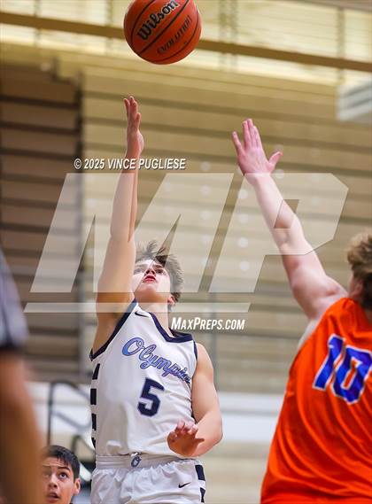 Thumbnail 2 in JV: Graham-Kapowsin @ Olympia photogallery.