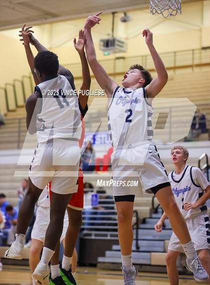 Thumbnail 2 in JV: Graham-Kapowsin @ Olympia photogallery.