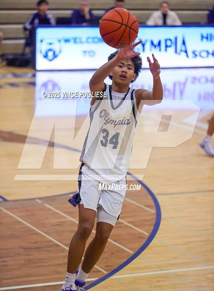 Thumbnail 3 in JV: Graham-Kapowsin @ Olympia photogallery.