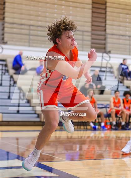 Thumbnail 3 in JV: Graham-Kapowsin @ Olympia photogallery.