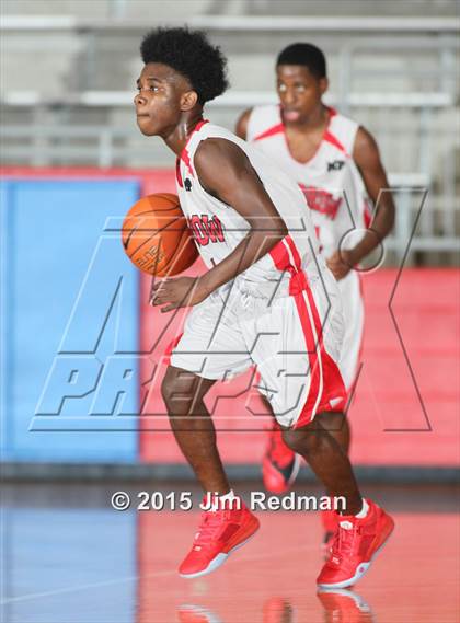 Thumbnail 1 in Wilson vs. Bishop Dunne (Thanksgiving Hoopfest) photogallery.