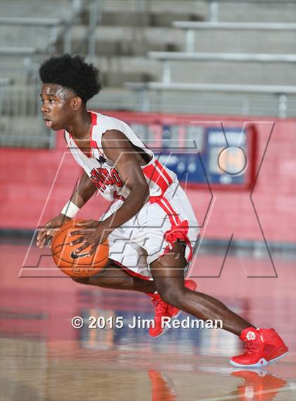 Thumbnail 2 in Wilson vs. Bishop Dunne (Thanksgiving Hoopfest) photogallery.