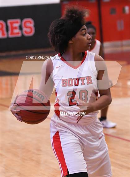 Thumbnail 2 in Ardrey Kell @ South Mecklenburg photogallery.