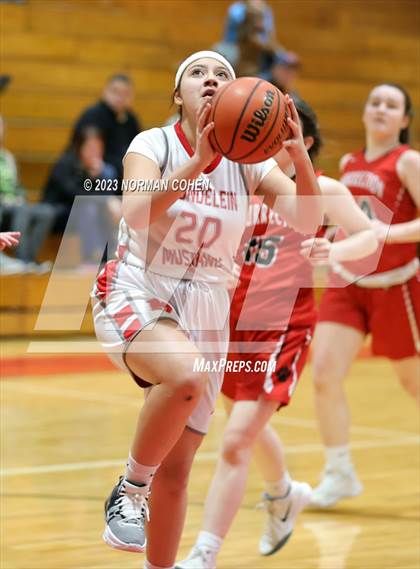 Thumbnail 3 in Resurrection @ Mundelein photogallery.