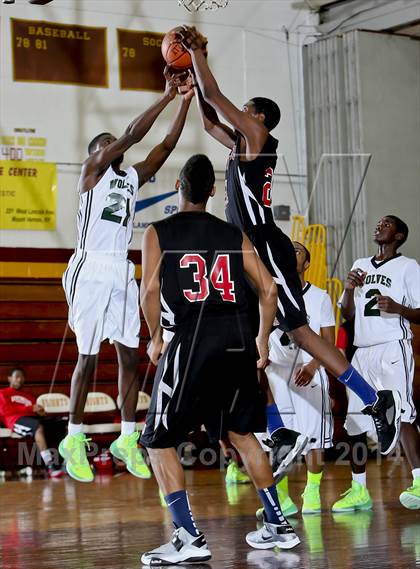 Thumbnail 1 in Riverside vs. Gorton (Coaches vs. Cancer Classic) photogallery.