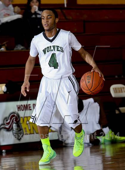 Thumbnail 3 in Riverside vs. Gorton (Coaches vs. Cancer Classic) photogallery.