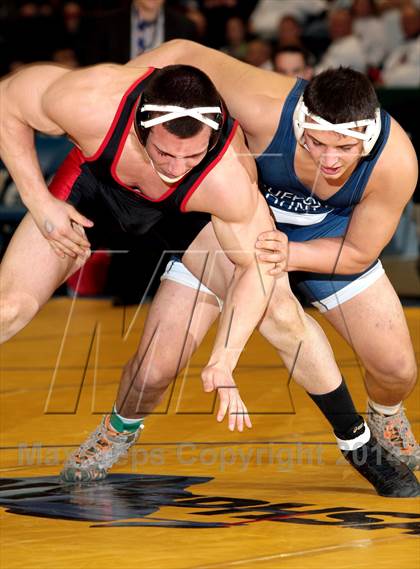 Thumbnail 1 in NYSPHSAA Championships (Division 1 Finals 145-285 Lbs) photogallery.