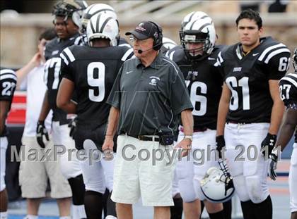 Thumbnail 2 in Archbishop Curley vs. Patterson (I-95 Kickoff Classic) photogallery.