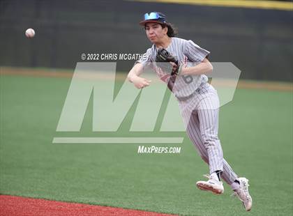 Thumbnail 1 in Hillcrest vs Sunset (UIL 5A Region II Bi-District Playoff) photogallery.