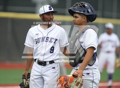 Thumbnail 3 in Hillcrest vs Sunset (UIL 5A Region II Bi-District Playoff) photogallery.