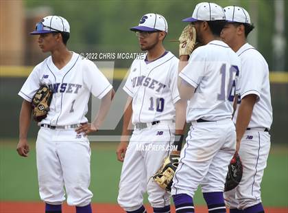 Thumbnail 1 in Hillcrest vs Sunset (UIL 5A Region II Bi-District Playoff) photogallery.